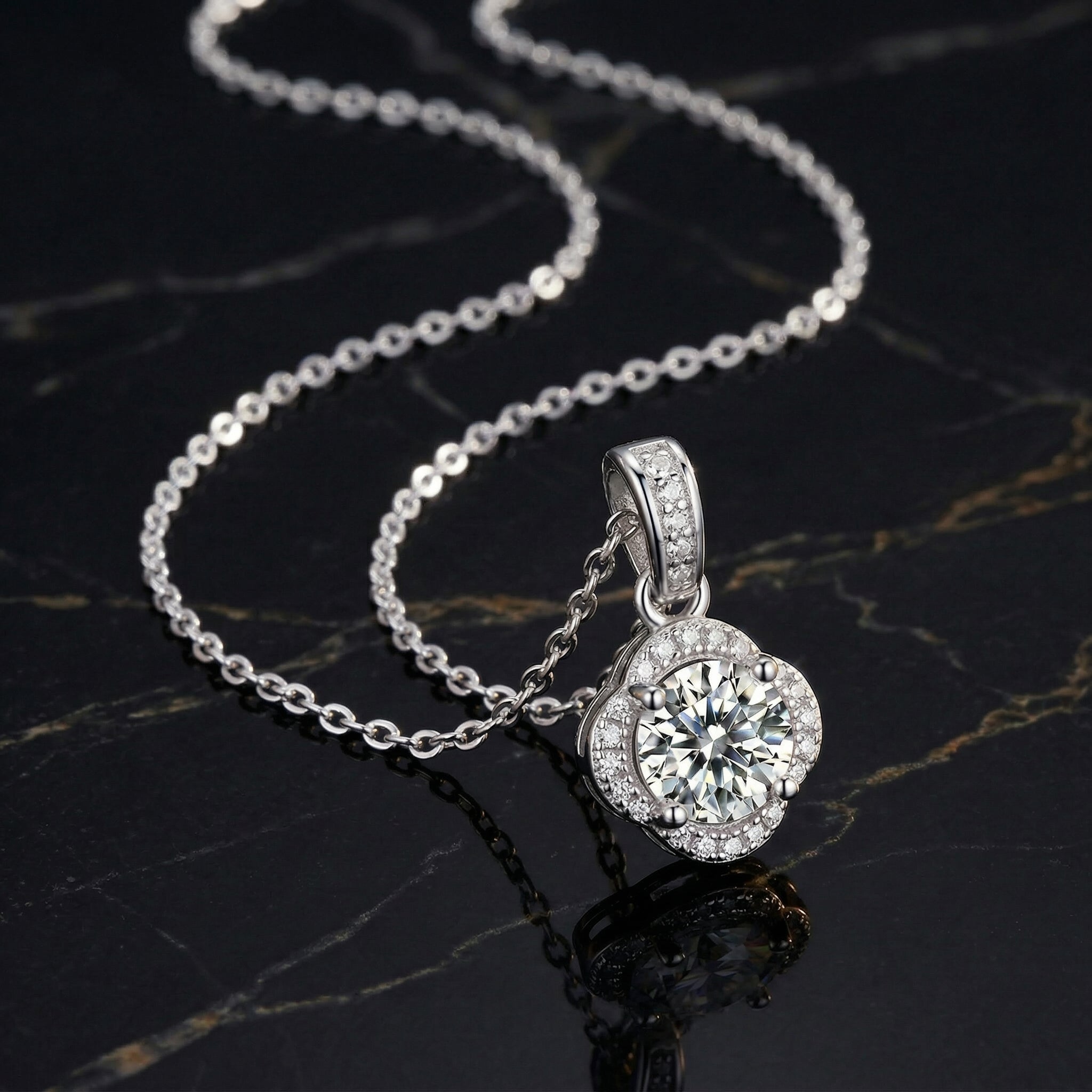 Collar Quatre Pétales Moissanita