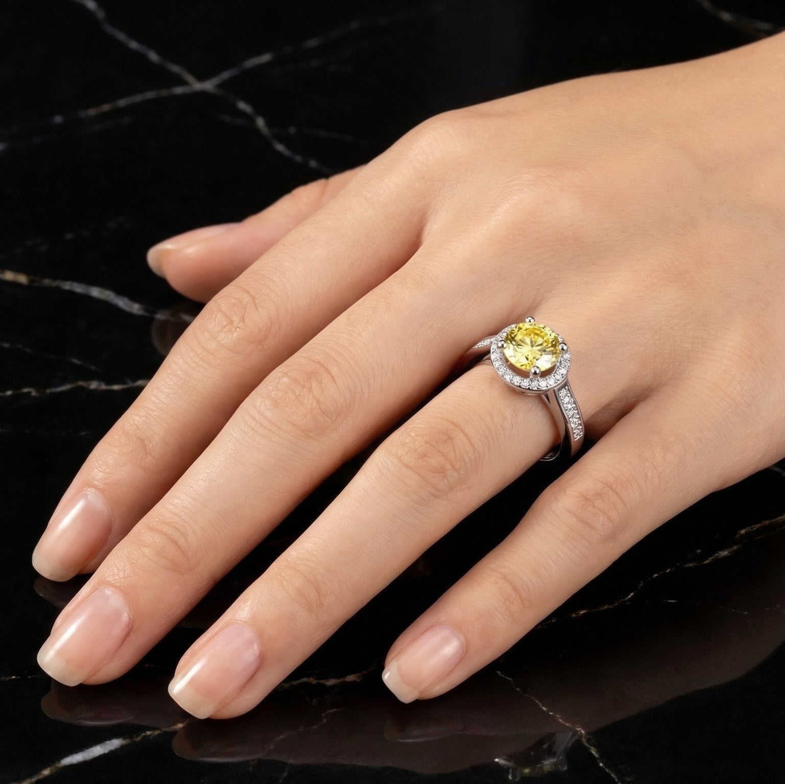 Anillo Rond Doré Moissanita