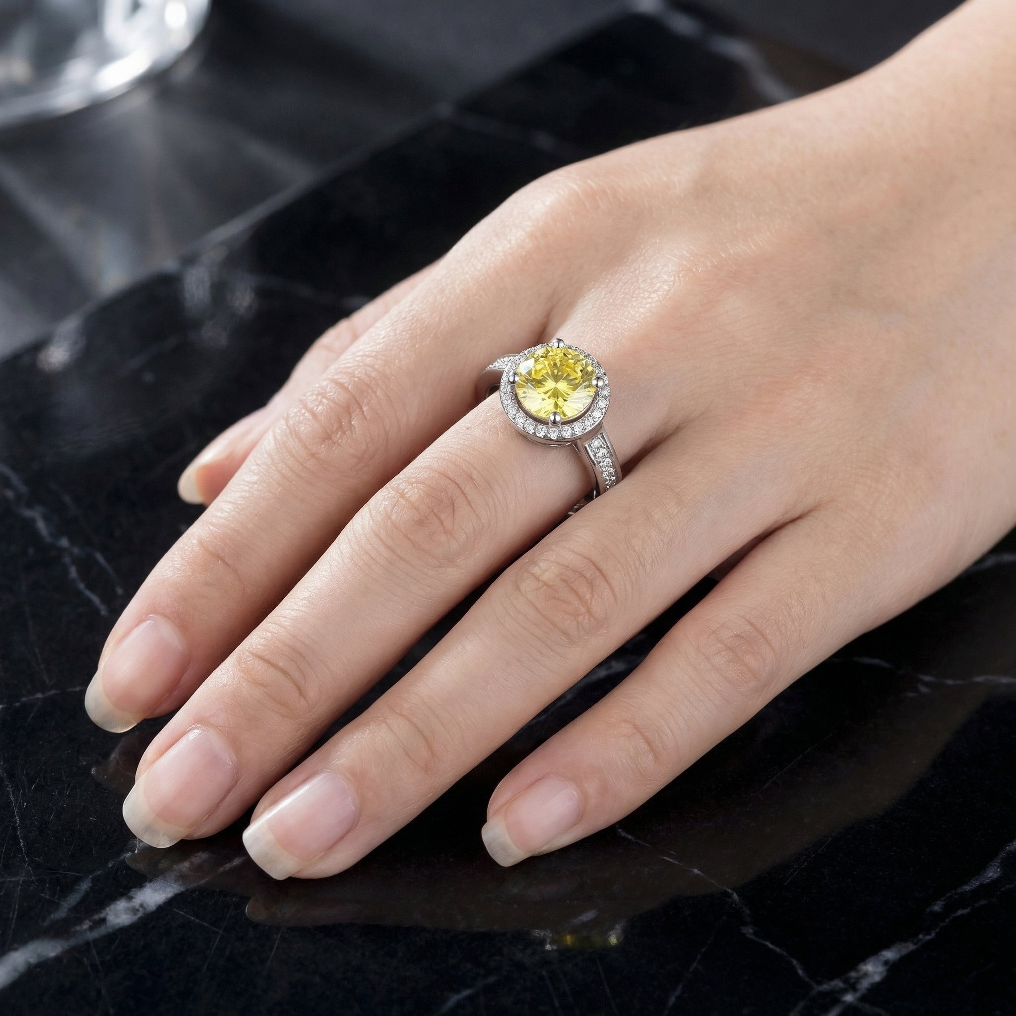 Anillo Rond Doré Moissanita