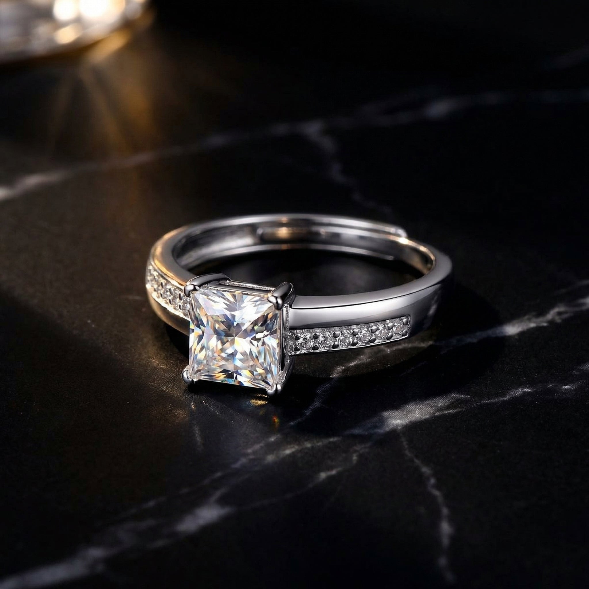 Anillo Carré Classique Moissanita