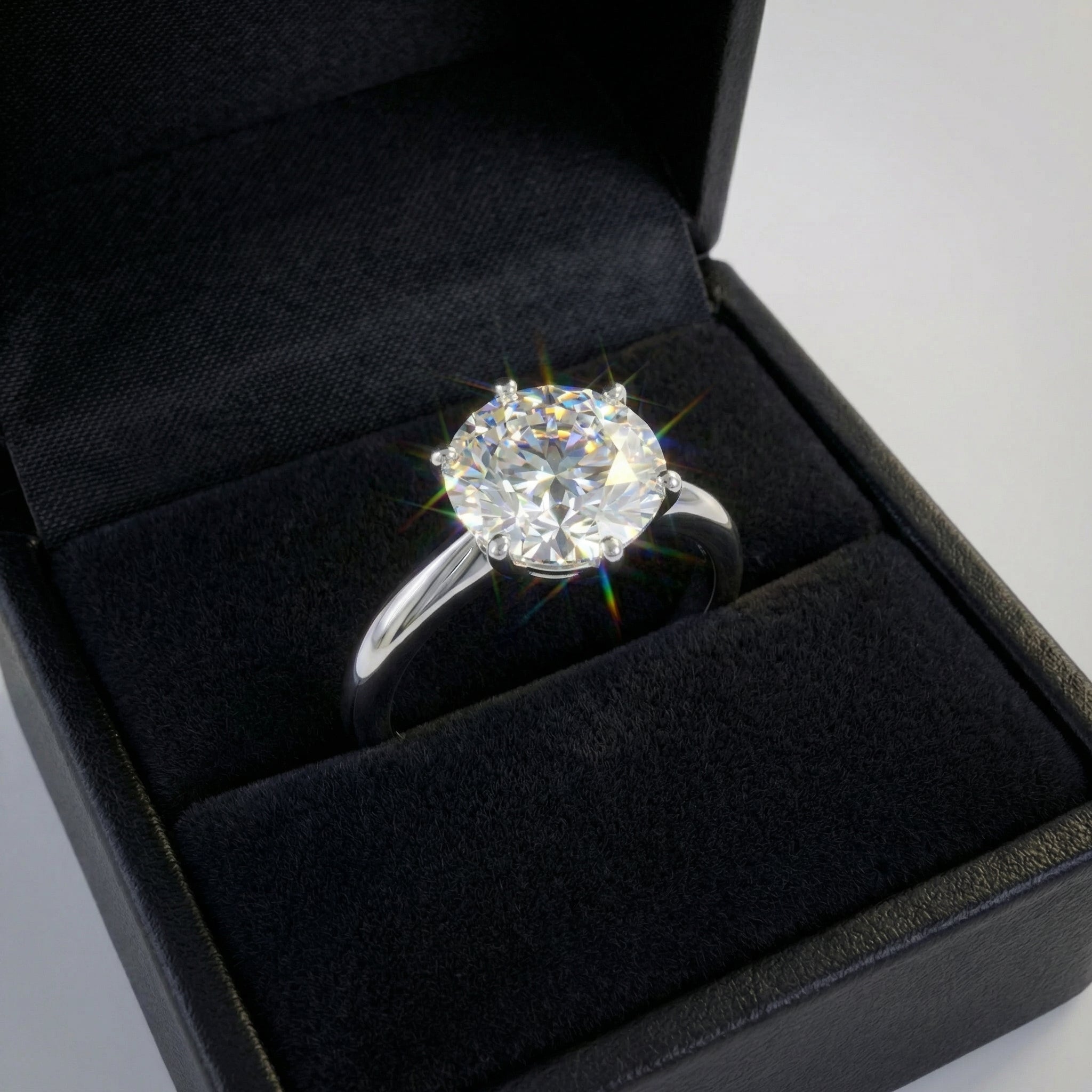 Anillo Solitaire Stack Moissanita