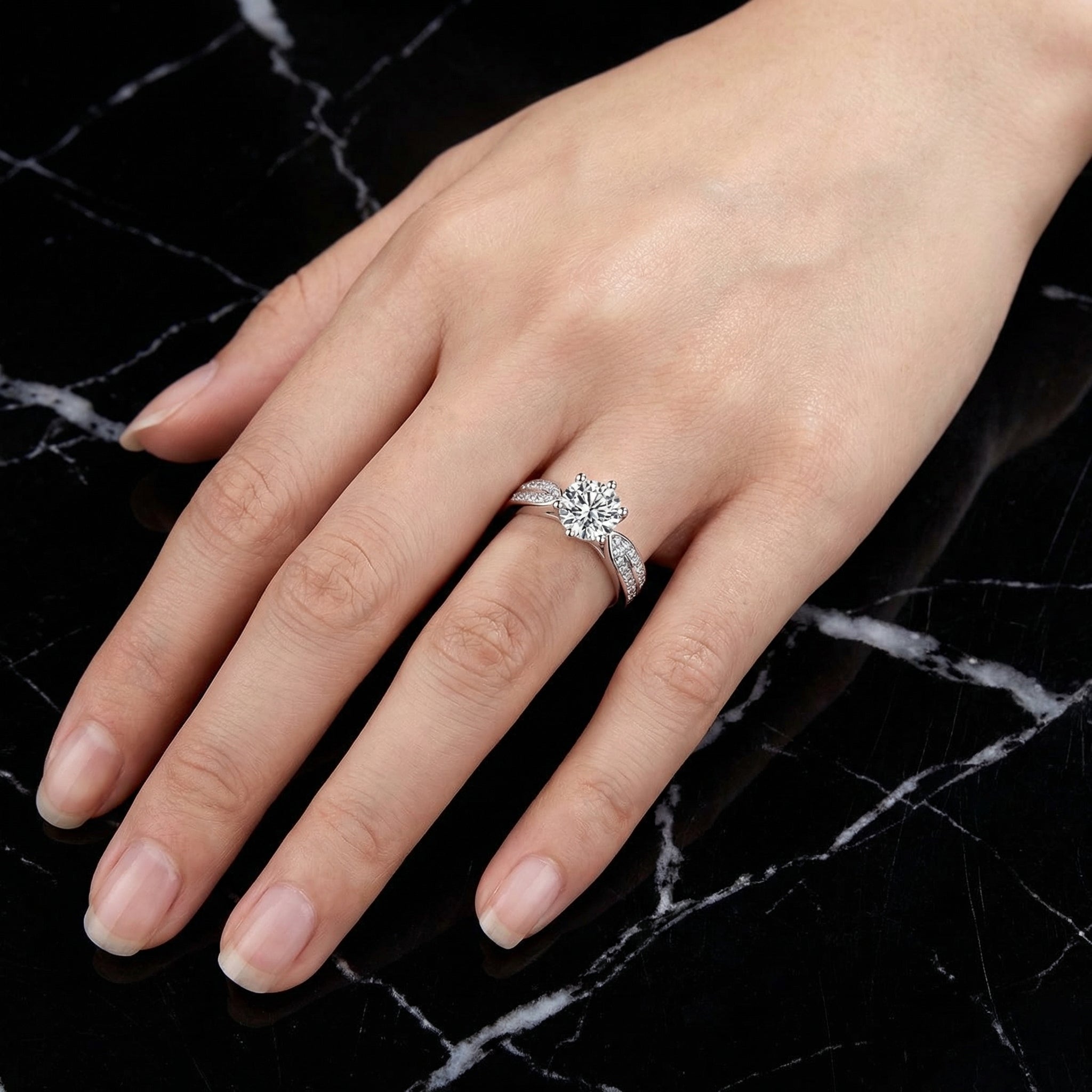 Anillo Six Garras Moissanita